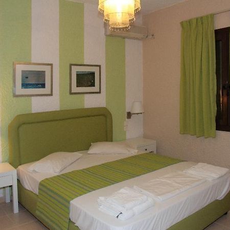 Perla Hotel Agia Pelagia Екстериор снимка